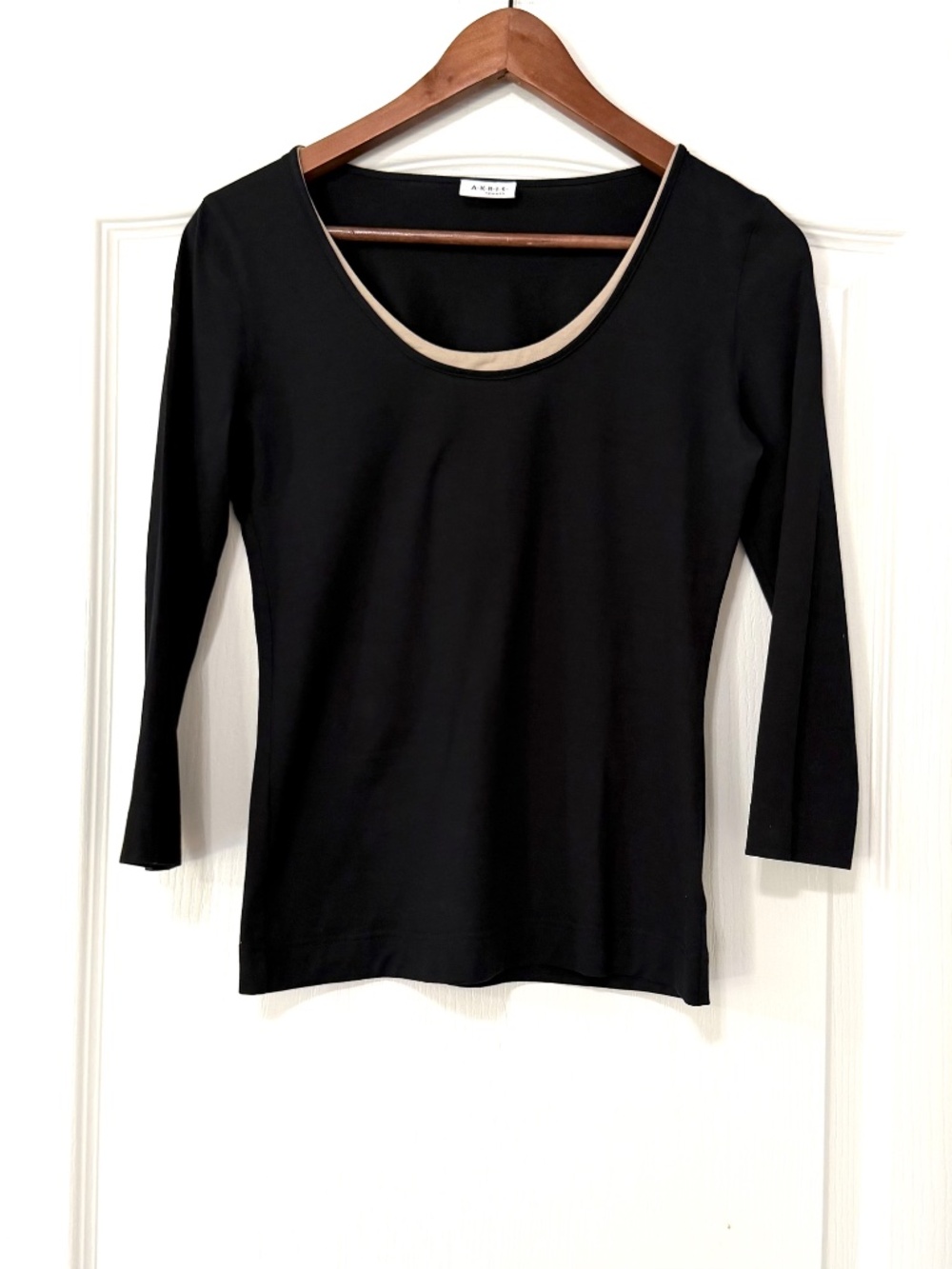 Akris Punto Black Scoop Neck 3/4 Sleeve Top Trim Detail Size US 6 - Picture 2 of 10